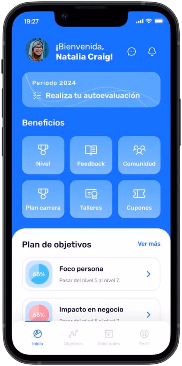 Pantalla móvil de un trabajador nuevo, con la capa de personalización estándar
